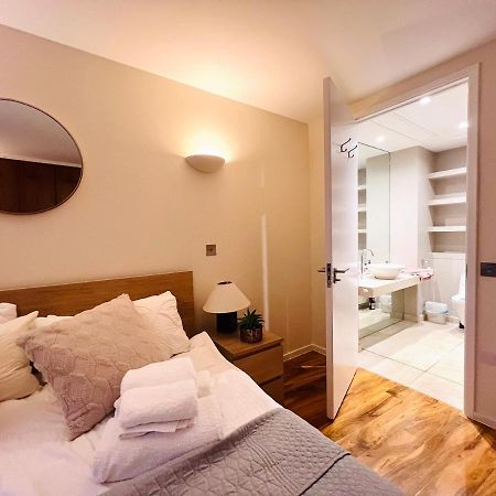 شقة Fairmont Avenue E14 9Pq لندن المظهر الخارجي الصورة